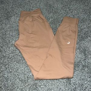 Zyia Camel Ascend Joggers
